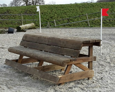 eventing-hindernissen brede bank