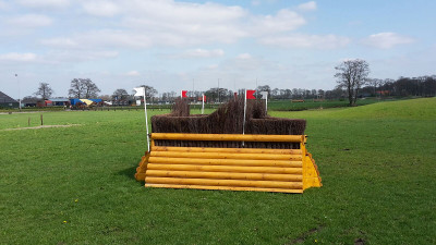 eventing-hindernissen dubbele punt haag