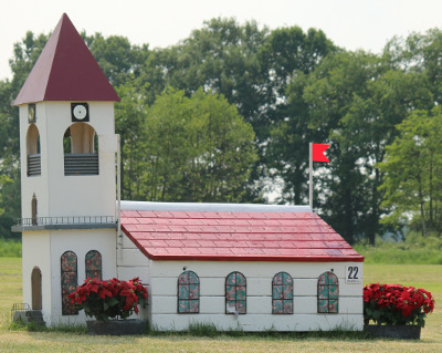 eventing-hindernissen kerk