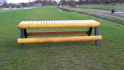 eventing-hindernissen  tafel met blauwe poten